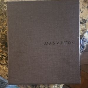 Louis Vuitton Zippy Wallet Box